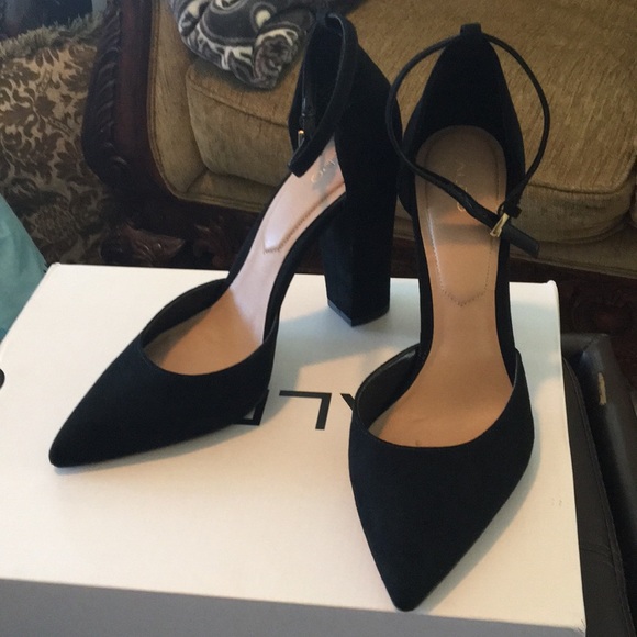 black heels for graduation